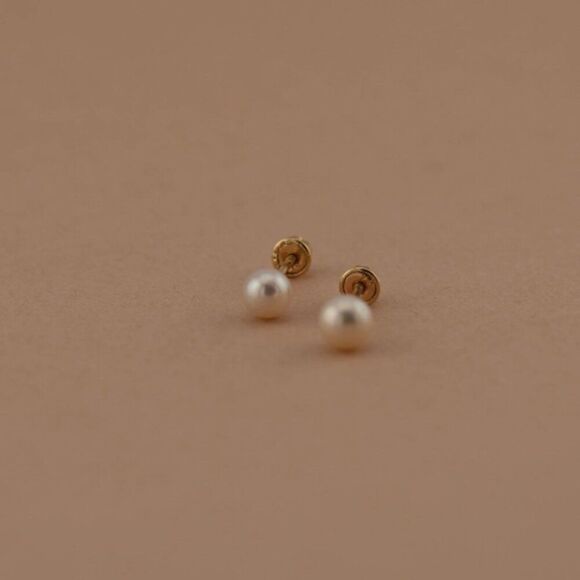 14k Solid Gold 5 mm Pearl Stud Earrings | Birthday Gift | Everyday Jewelry | - Picture 6 of 7